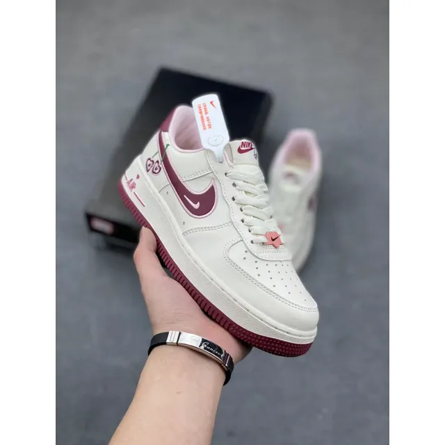 Nike Air Force 1 Low Valentine's Day