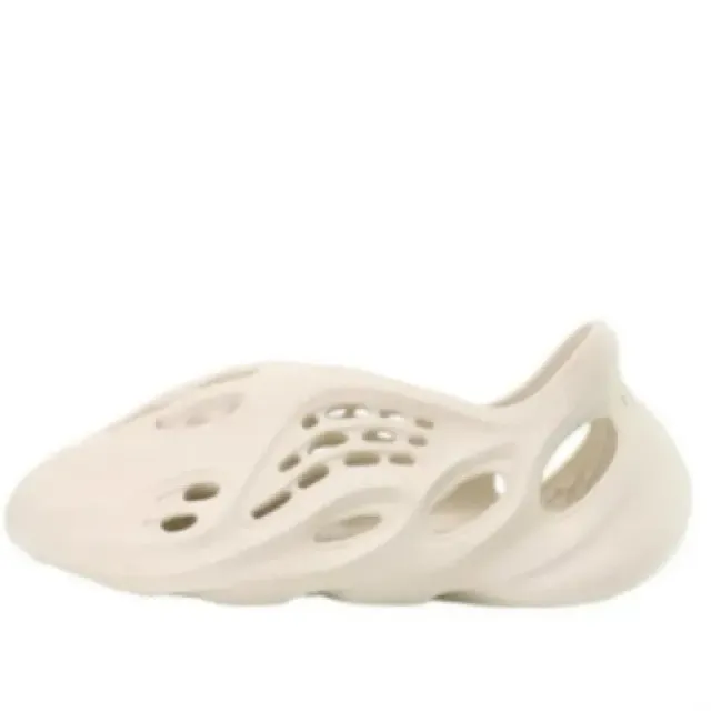 Yeezy Foam Runner Bone