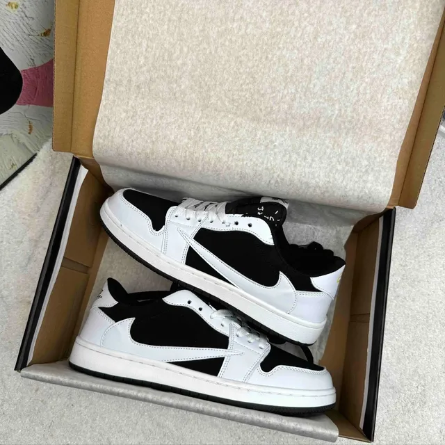 Travis Scott Air Jordan 1 Low Cactus Jack