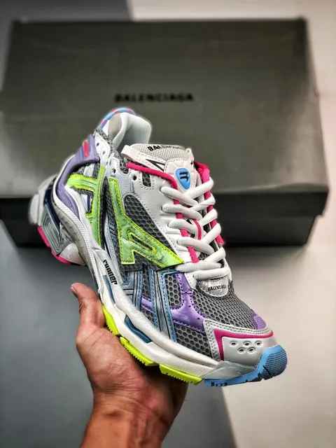 Runner  11