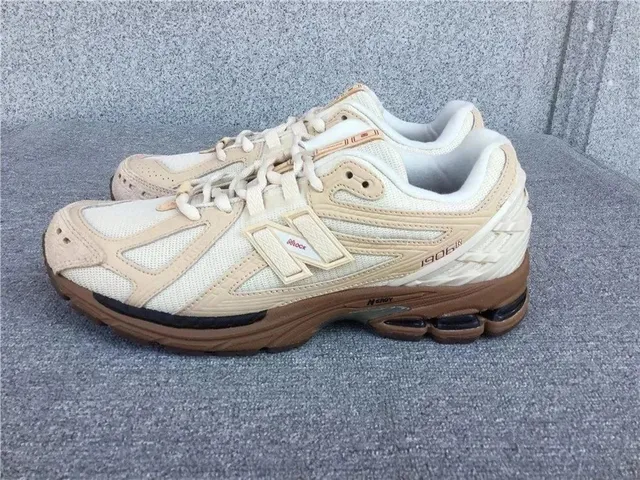 New Balance 1906R Beige Brown