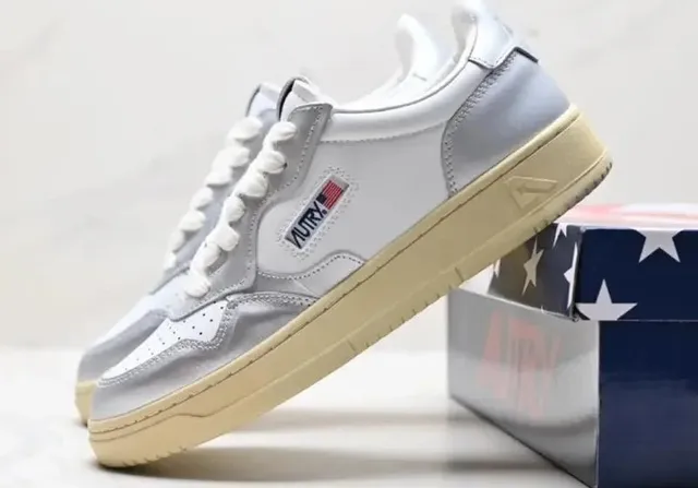Autry sneakers