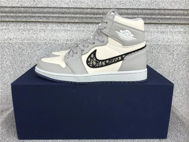 Air Jordan 1 High Dior Oblique