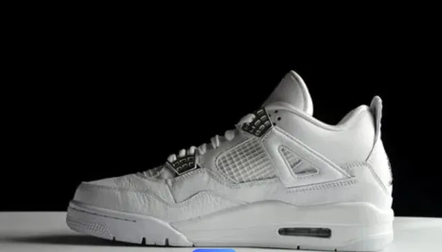 Air Jordan 4 Triple White