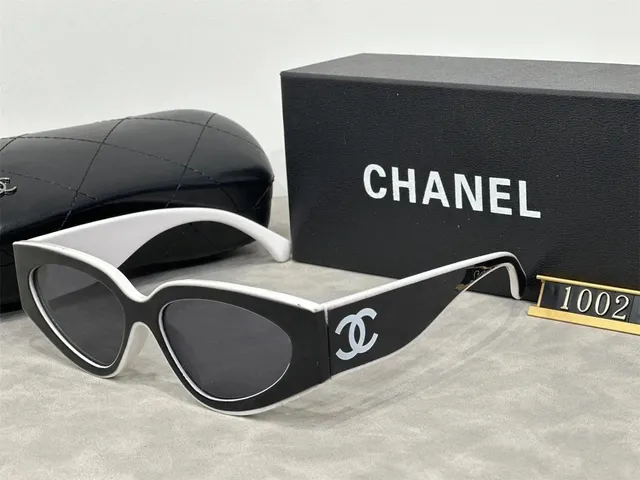 Chanel Sunglasses CC Logo Cat-Eye