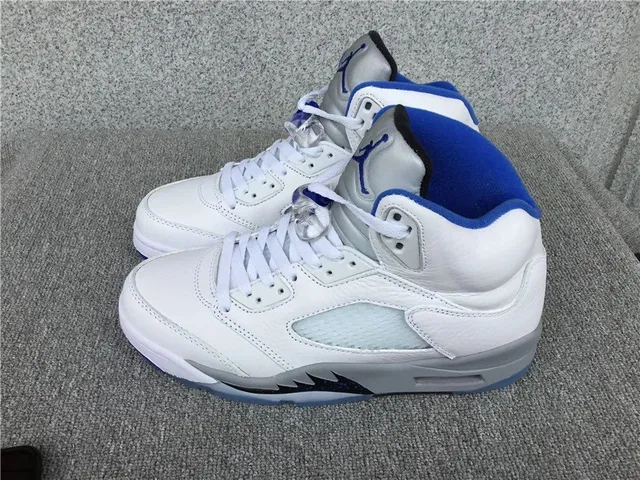 Air Jordan 5 Laney