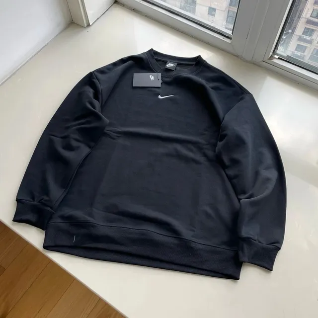 Nike Crewneck Sweatshirt Essential