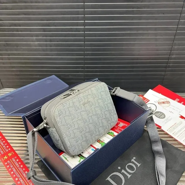 Dior B22 Oblique Jacquard