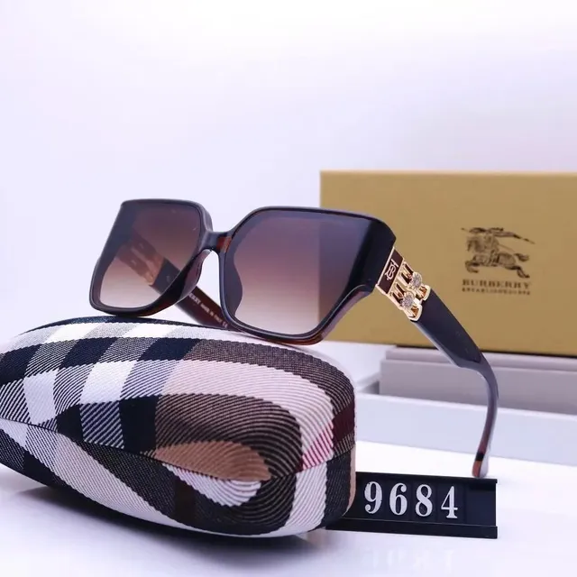 Burberry Square Sunglasses Checkered Case