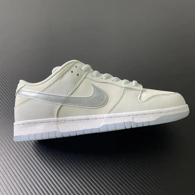 Dunk白龙虾 FD8776-100
