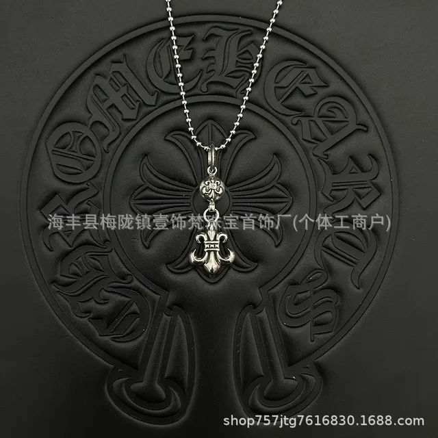 Chrome Hearts Fleur-de-Lis Pendant Cross Motif