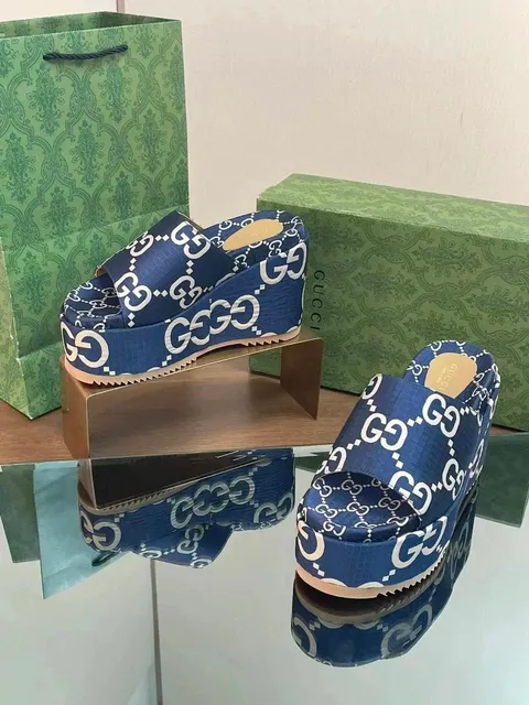 Gucci GG Marmont Platform Slide GG Print