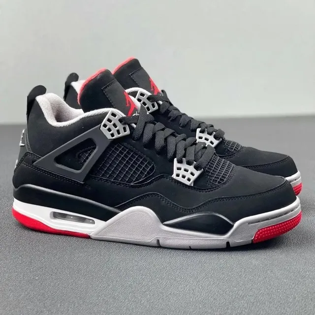 Air Jordan 4 Bred