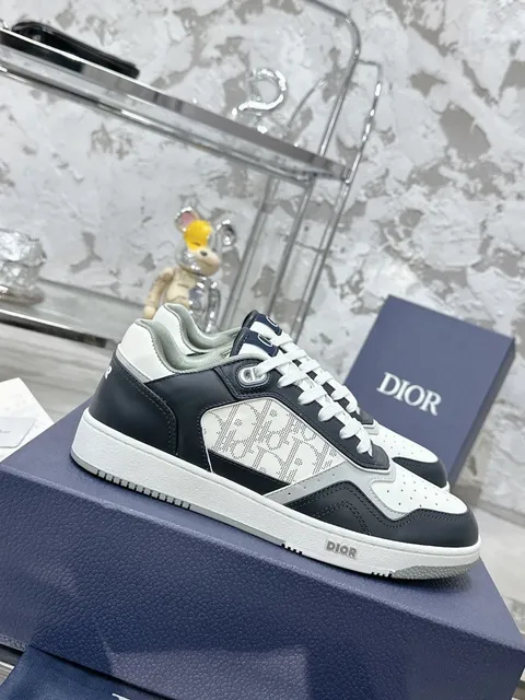 Dior sneakers
