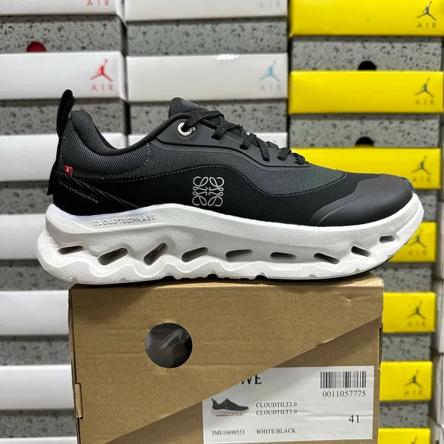 3ME10690553 黑白