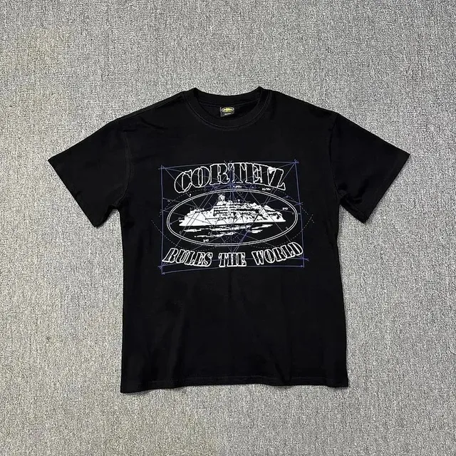 Graphic Tee Corteiz Rules The World