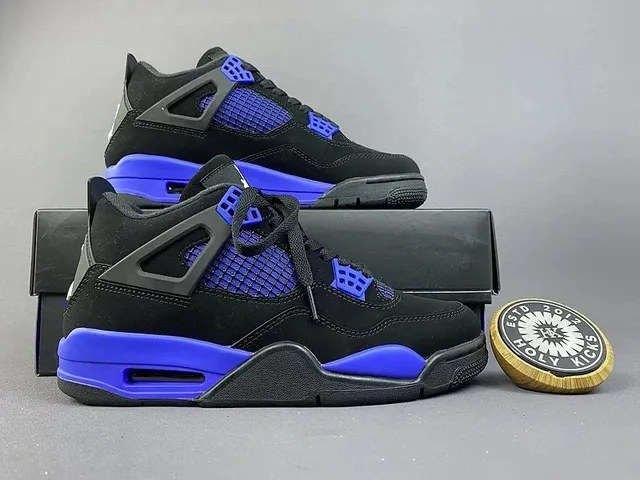 Air Jordan 4 Bred Royal