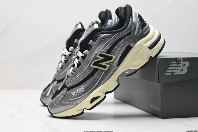 New Balance 1000 Metallic Grey