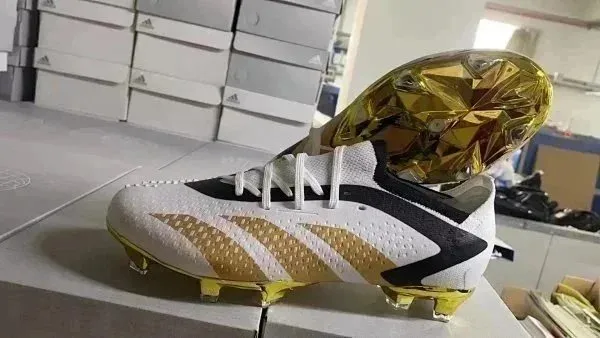 Adidas XG