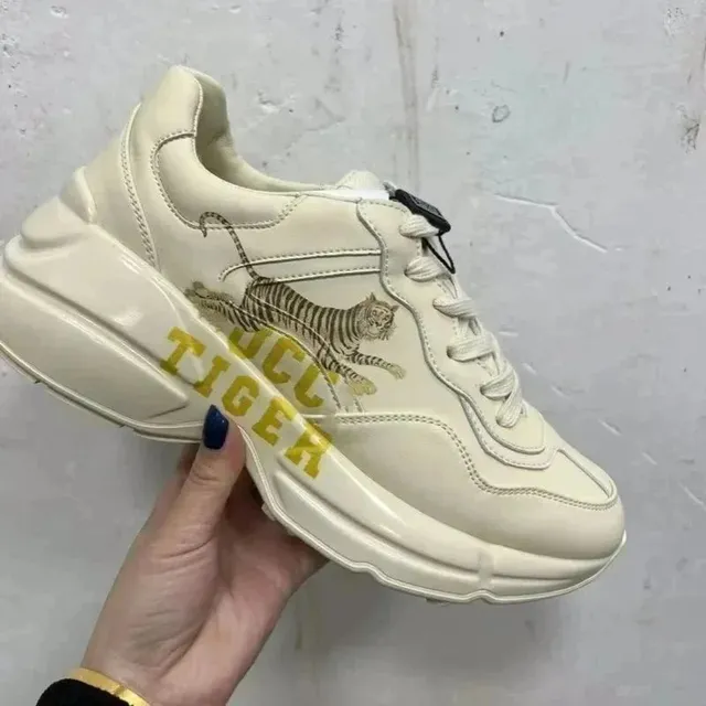 Gucci sneakers Tiger Print