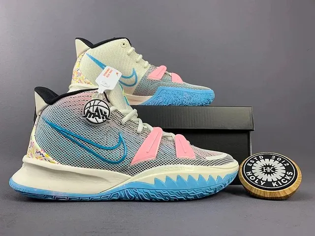 Travis Scott Air Jordan 7 Mid Lucky Charms
