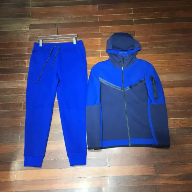 sapphire blue and navy blue