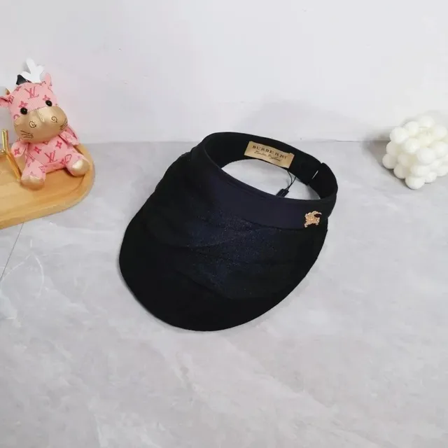 Burberry Visor Equestrian Knight Logo