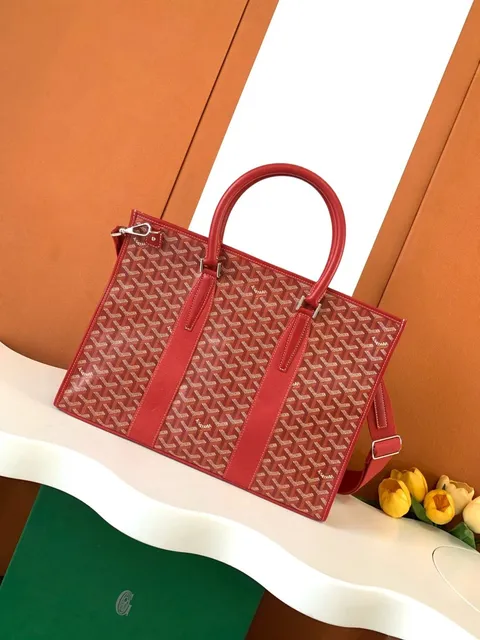 Goyard Saint Louis Tote Chevron Canvas