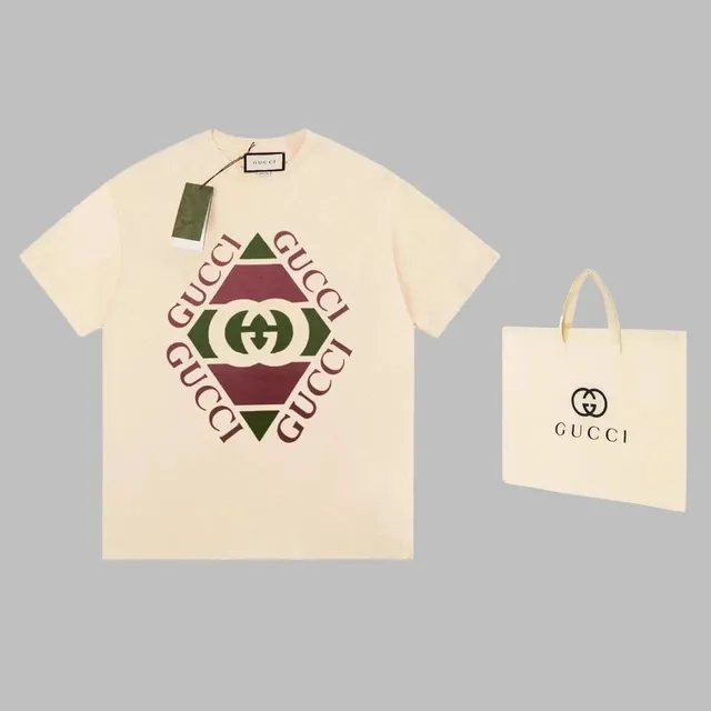 Gucci Graphic T-Shirt Diamond Logo Print