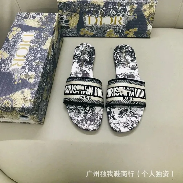 Dior B22 Slide