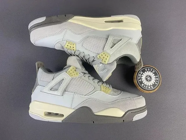 Air Jordan 4 Cool Grey
