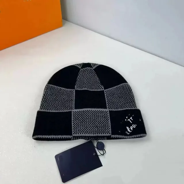 Louis Vuitton Beanie Checkerboard