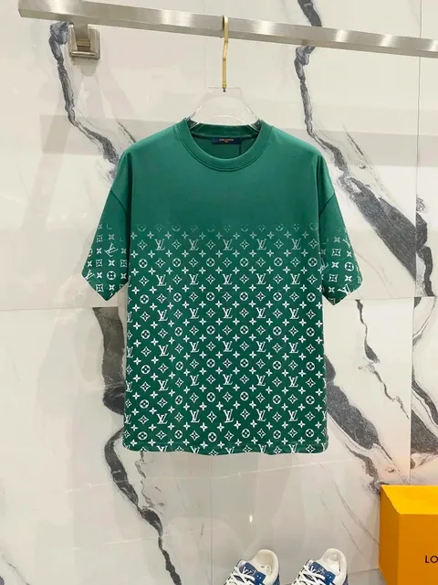 Louis Vuitton Monogram T-Shirt Gradient Monogram Print