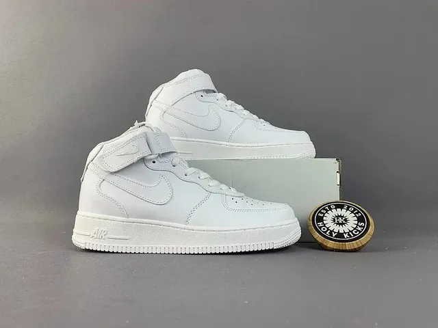 Nike Air Force 1 Mid Triple White