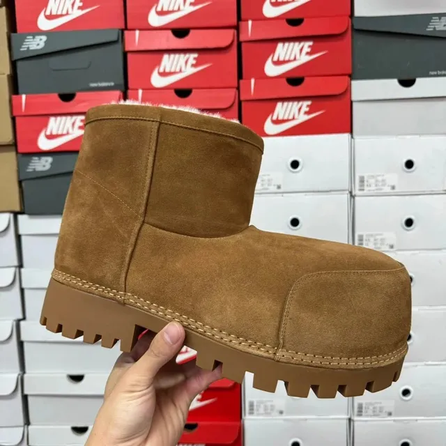 Nike Ugg Boot Suede Shearling