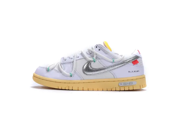 Nike × Off-White Dunk Low