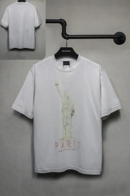 Balenciaga Statue of Liberty Tee