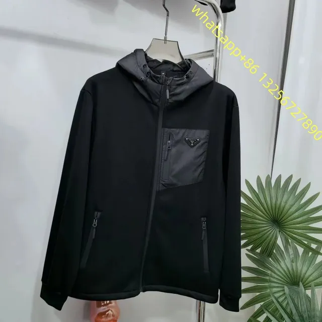 Prada9