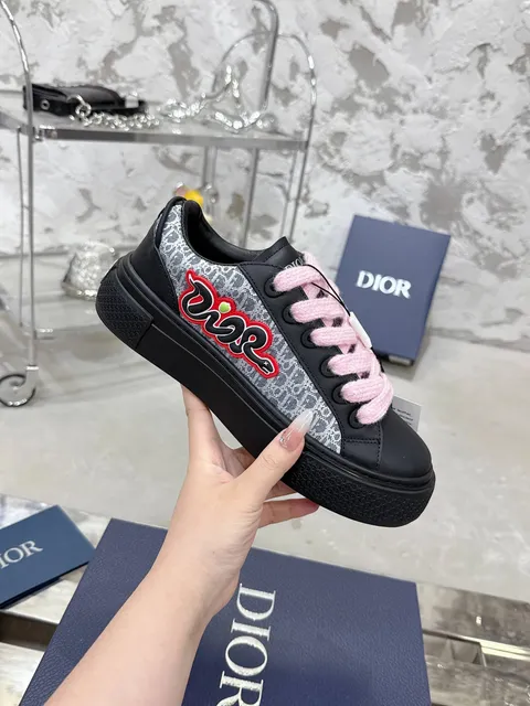Dior sneakers
