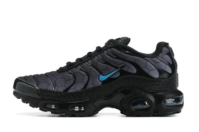 Nike Air Max Plus Black Volt