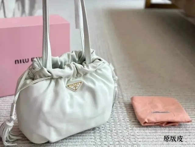 050404050-白色(Size:23*22cm)