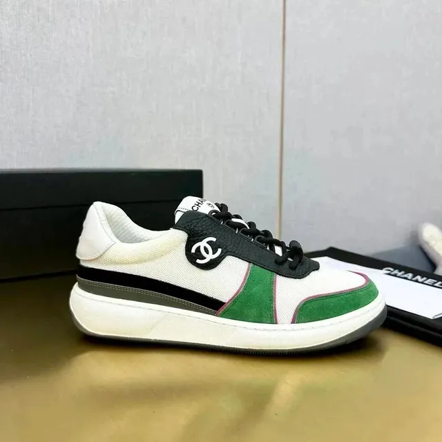 Chanel Sneaker Colorblock with CC Logo