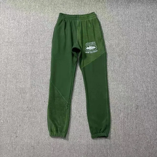 Corteiz Joggers Rules The World Logo