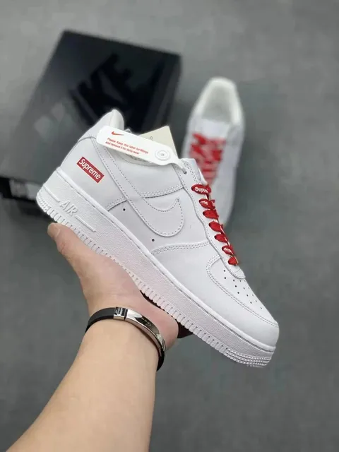 Nike Air Force 1 Low Supreme Box Logo