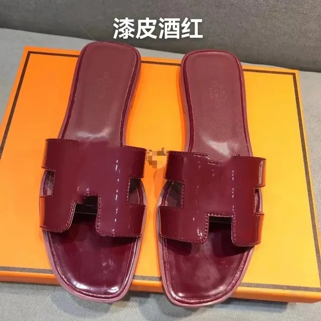 Hermès Oran Sandal Patent Leather