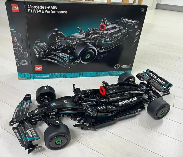 Mercedes-AMG F1-- with logo