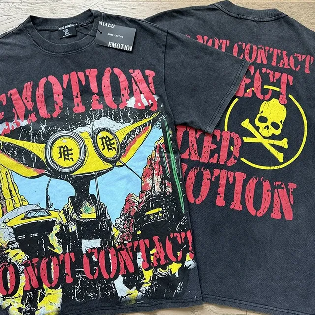 Mixed Emotion Graphic Tee Do Not Contact Print