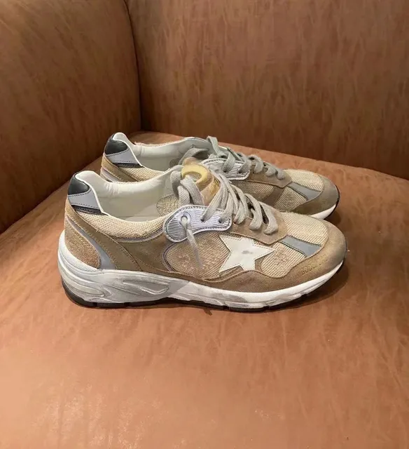 Golden Goose Super-Star Distressed Beige