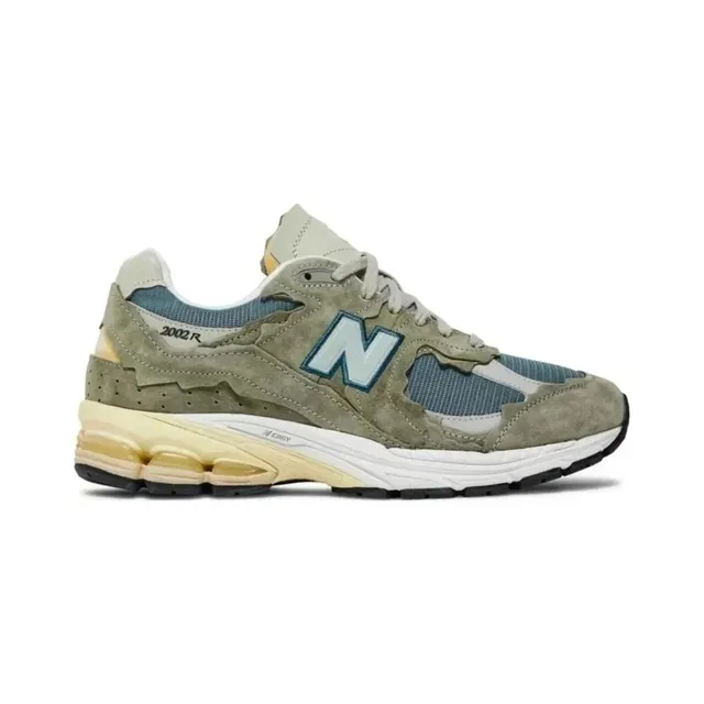 New Balance 2002R