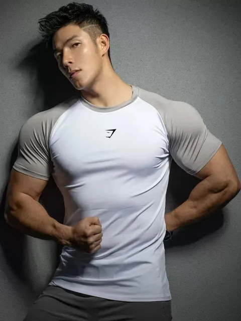 Gymshark Raglan T-Shirt Two-Tone